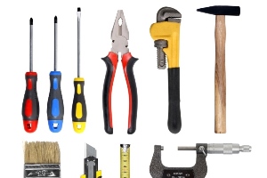 כלי עבודה שונים - פטיש, מברג וכו' 